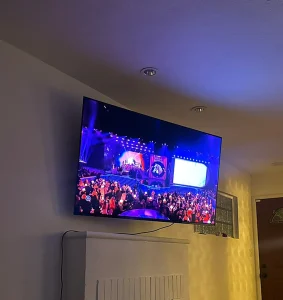 TV mounting above a fireplace, Berkeley, 7/17/2021