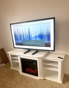 Samsung Frame TV mounting on stand, Berkeley, 9/18/2023